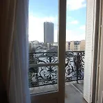 Appartement 2 pièces Palais des Congrès proche Arc de Triomphe